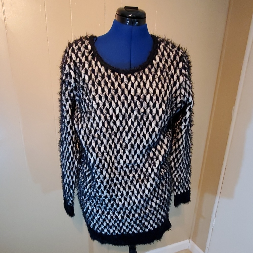 Mixumi Eye-Lash Checker Sweater